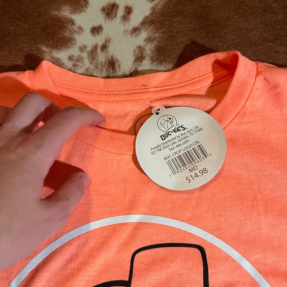 New with tags Buc-Ces cropped tee shirt size medium - Picture 3 of 5